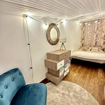 La Taniere Du Bois Flotte Nice