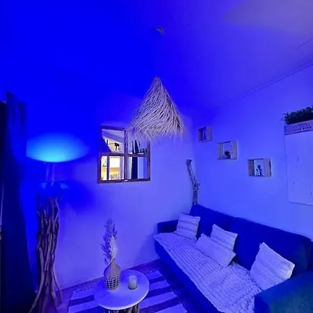 La Taniere Du Bois Flotte Apartmán
